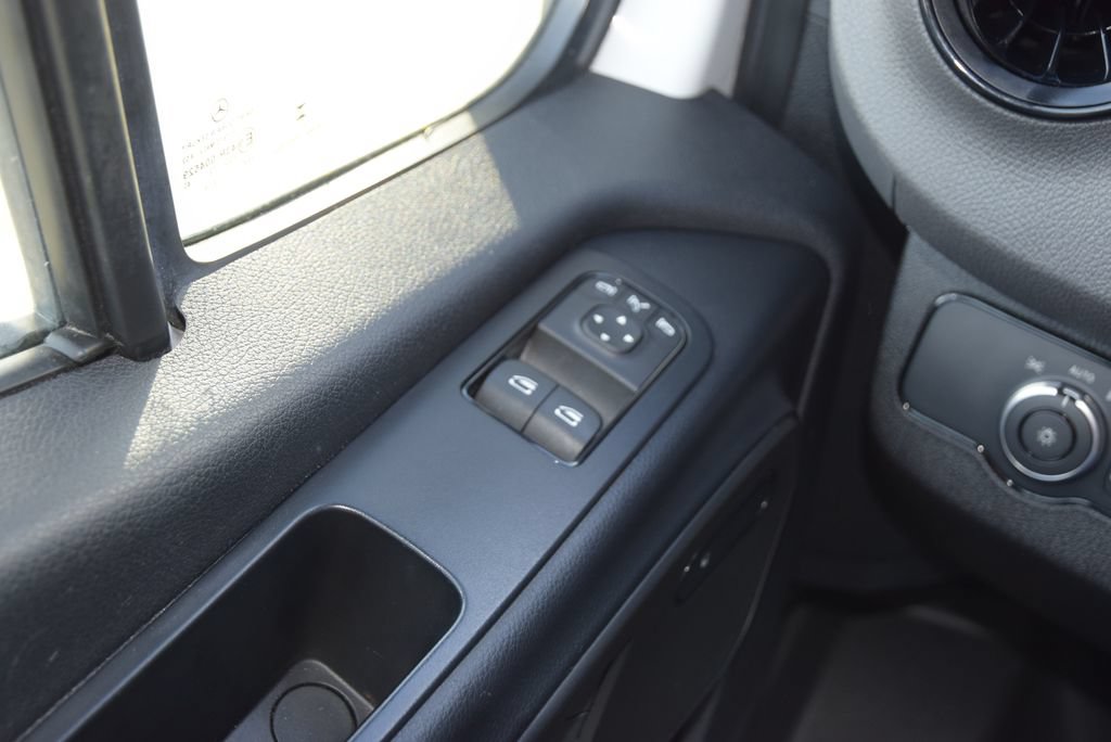 Used 2024 Mercedes-Benz Sprinter 2500 w/ Acoustic Package image 14