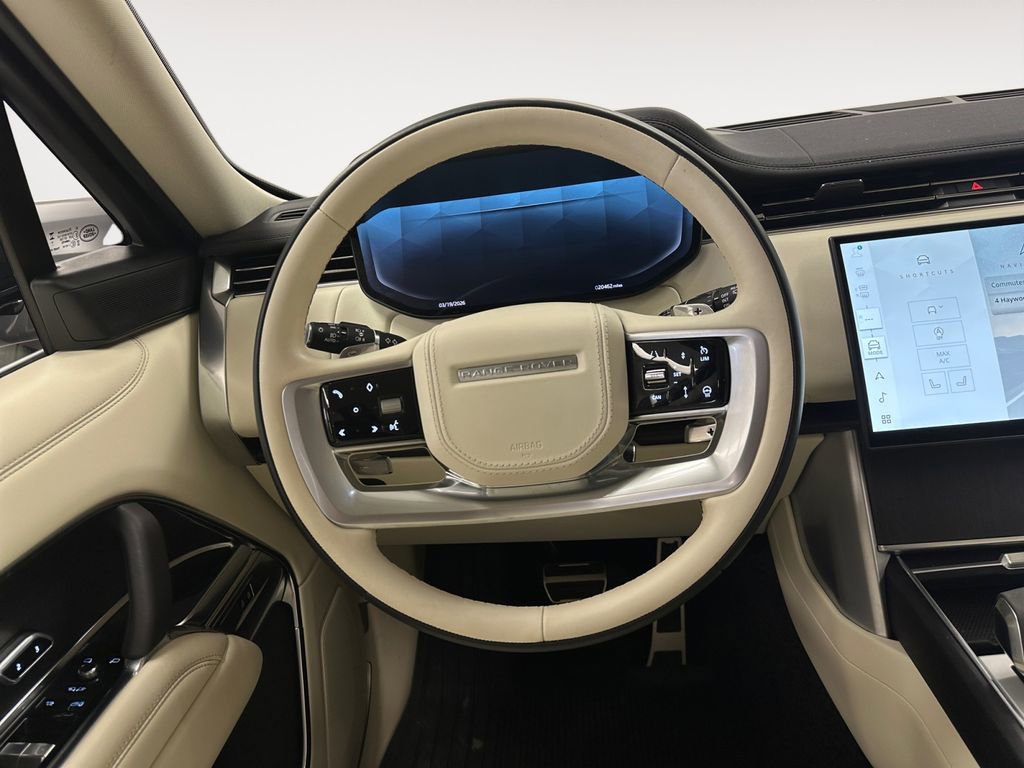 Used 2024 Land Rover Range Rover Long Wheelbase SE image 12