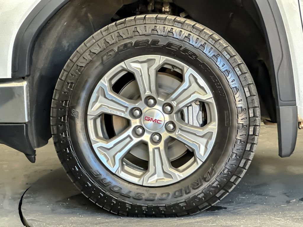Used 2025 GMC Sierra 1500 SLT AWD/4WD image 24