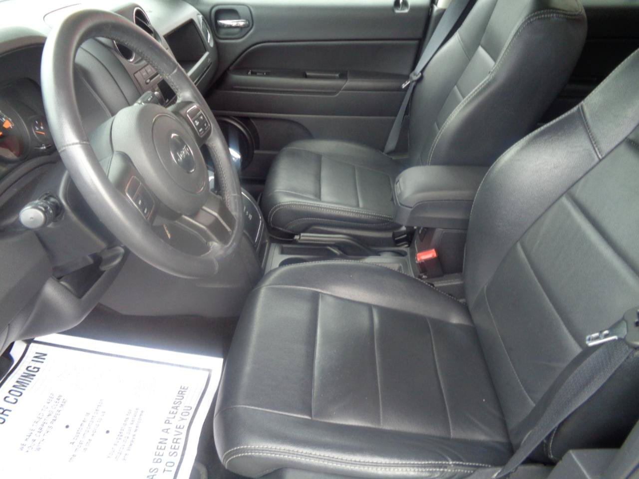 Used 2016 Jeep Patriot High Altitude AWD/4WD image 26