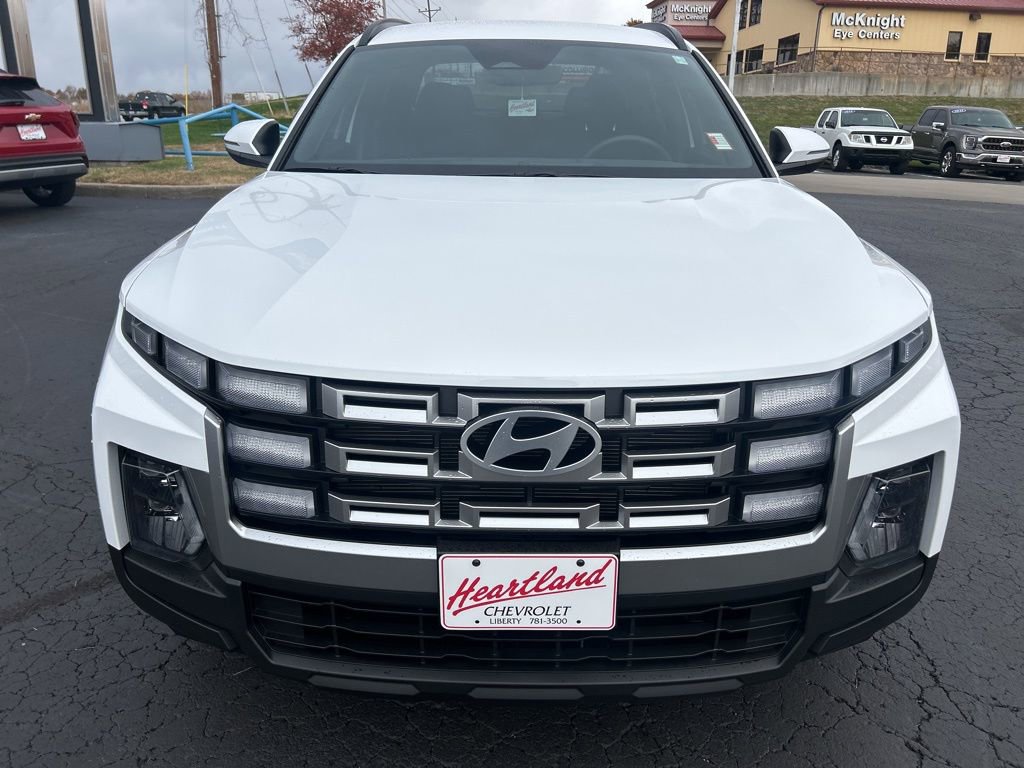 Used 2025 Hyundai Santa Cruz SEL image 2