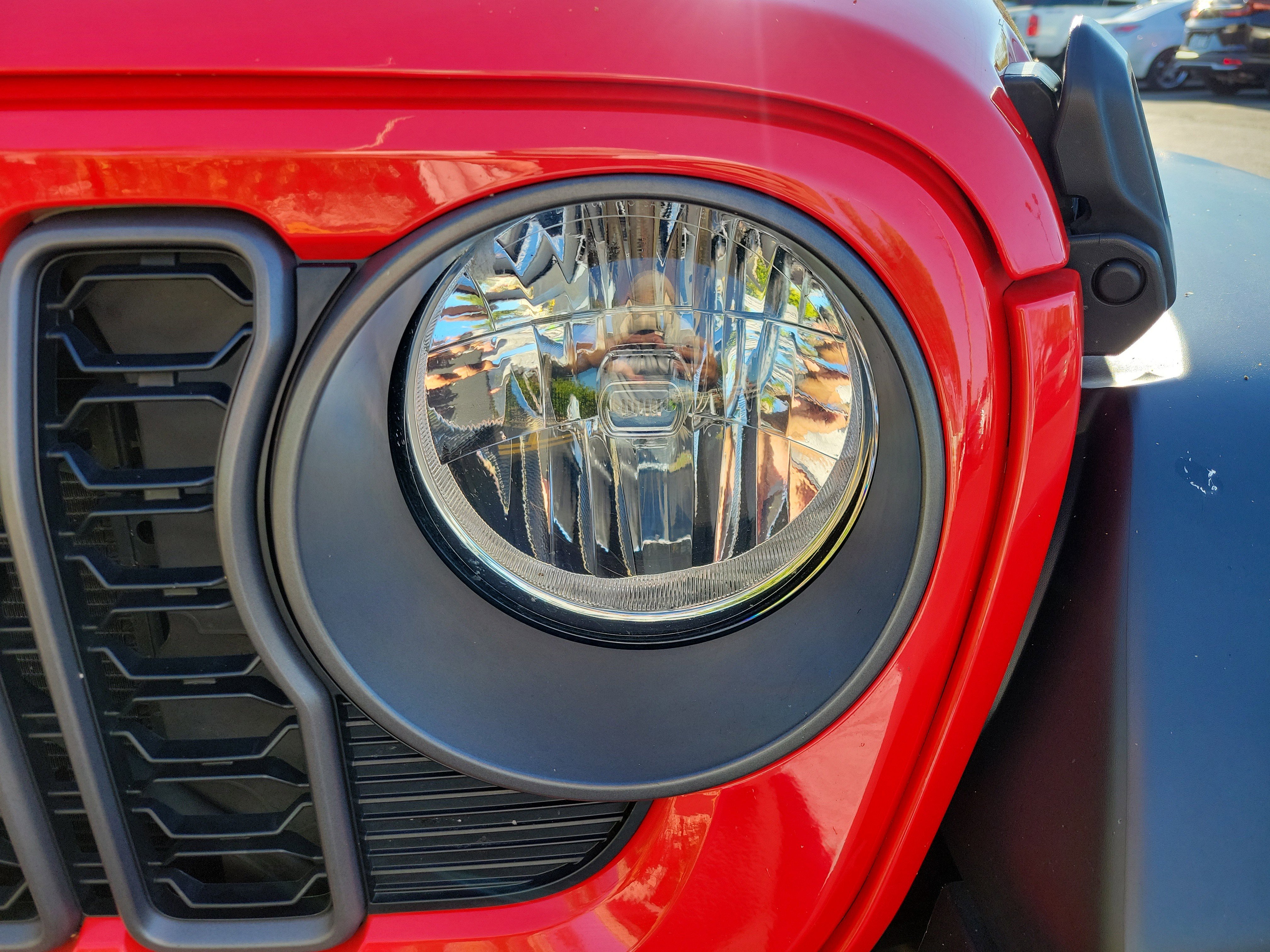 Used 2024 Jeep Wrangler Sport S image 10