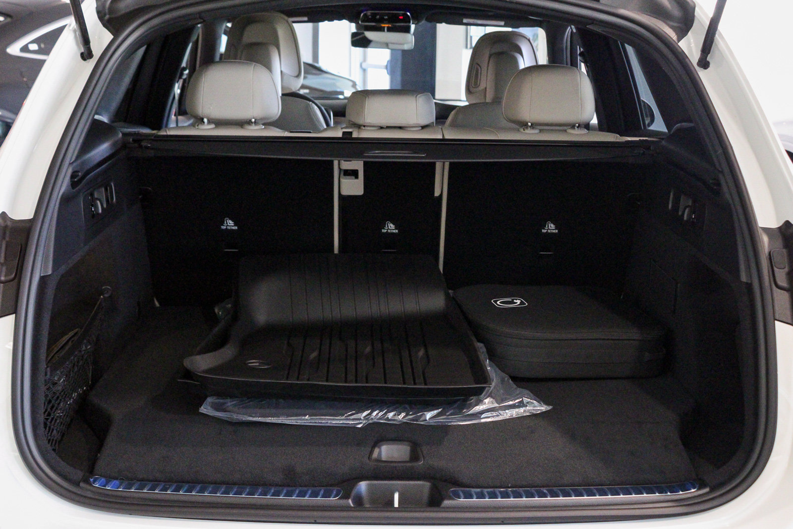 New 2027 Mercedes-Benz GLC 350e 4MATIC image 23
