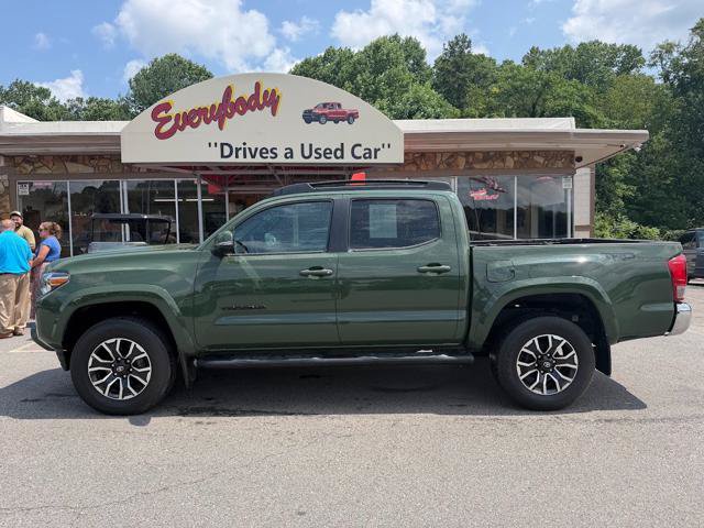 Used 2021 Toyota Tacoma TRD Sport w/ Technology Package AWD/4WD image 2