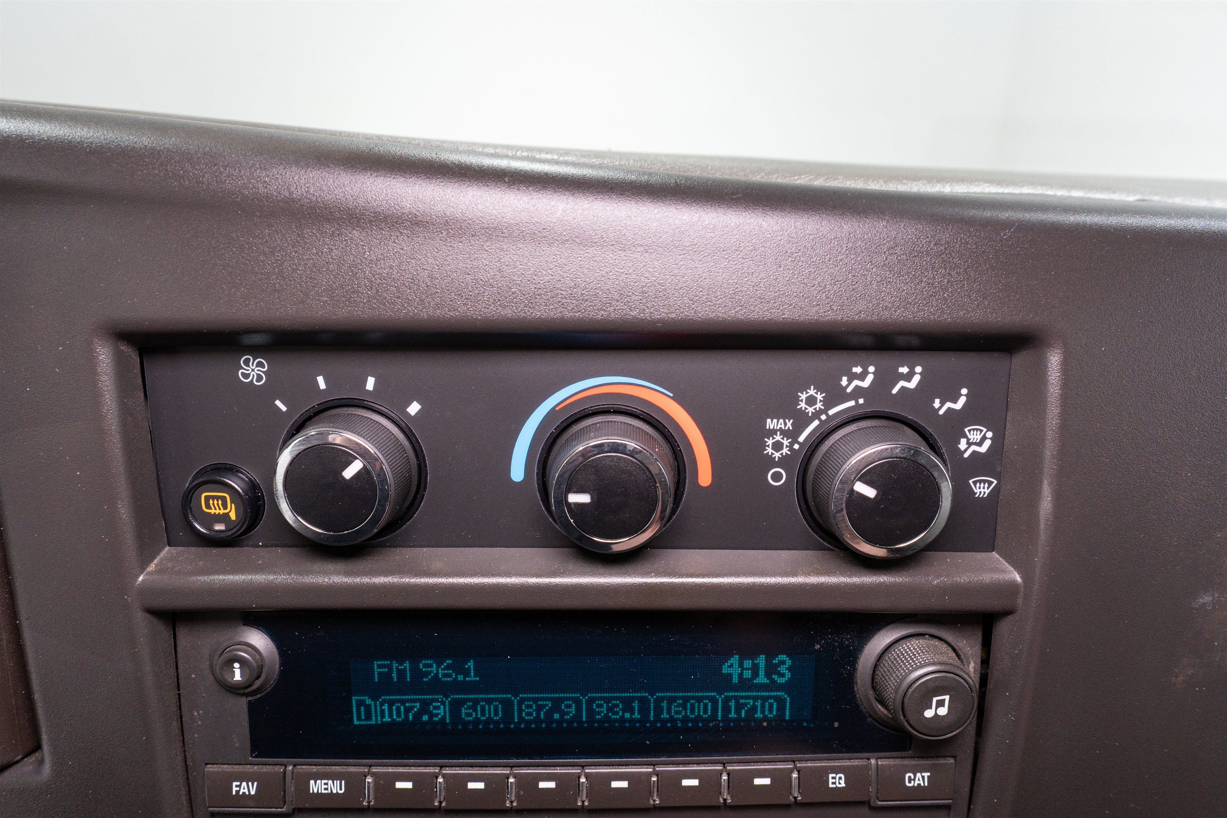 Used 2019 GMC Savana 2500 w/ Driver Convenience Package RWD image 18