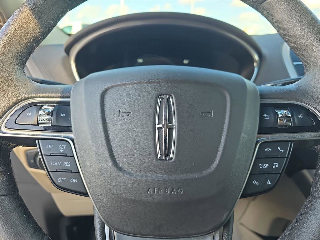 Used 2020 Lincoln Nautilus FWD image 21