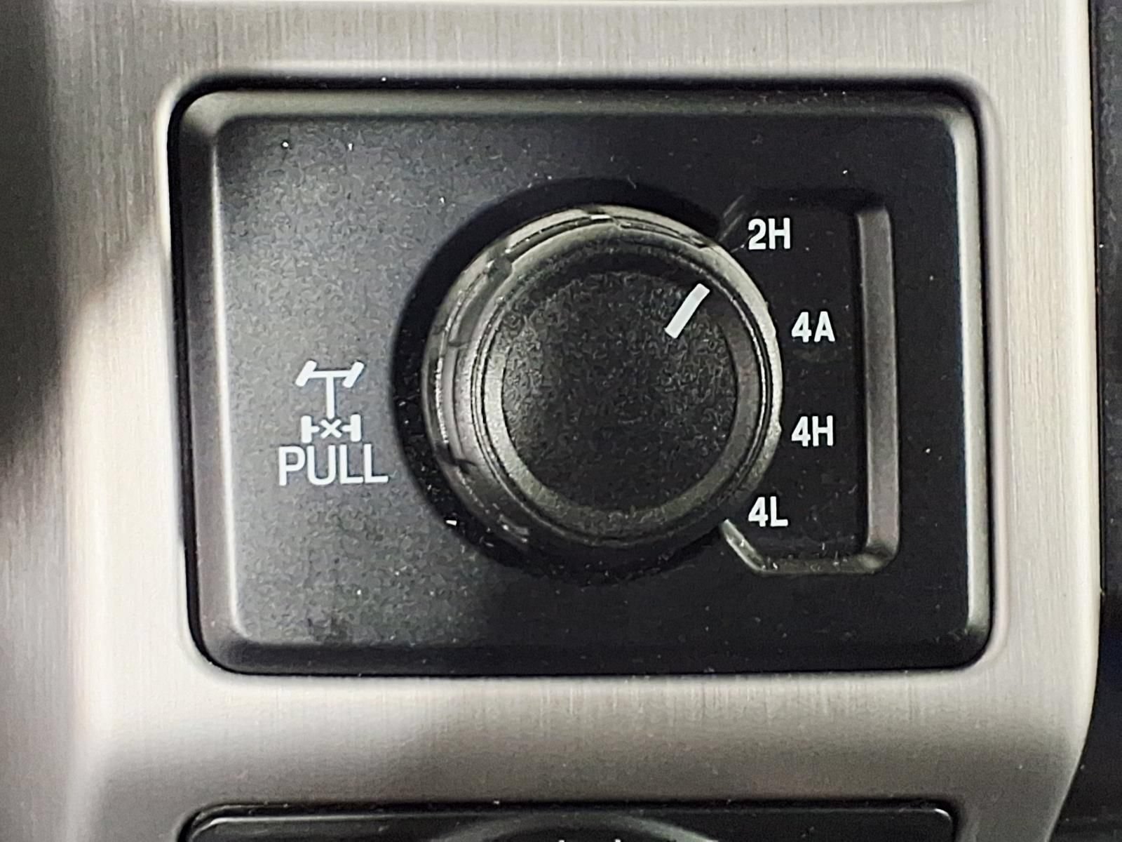 Used 2020 Ford F150 Platinum w/ Equipment Group 701A Luxury AWD/4WD image 16