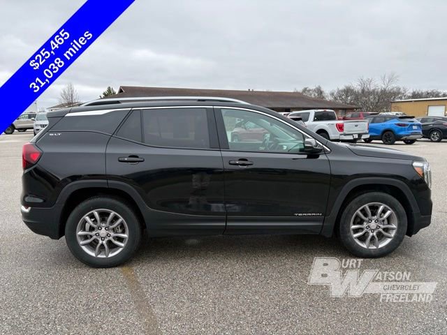 Used 2024 GMC Terrain SLT image 8
