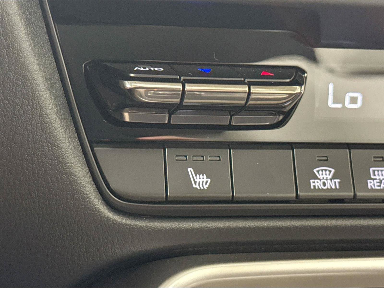 Certified 2025 MAZDA CX-70 3.3 Turbo w/ Premium Package image 34