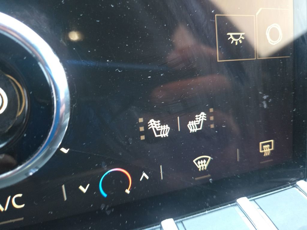 Used 2025 GMC Terrain Elevation image 25