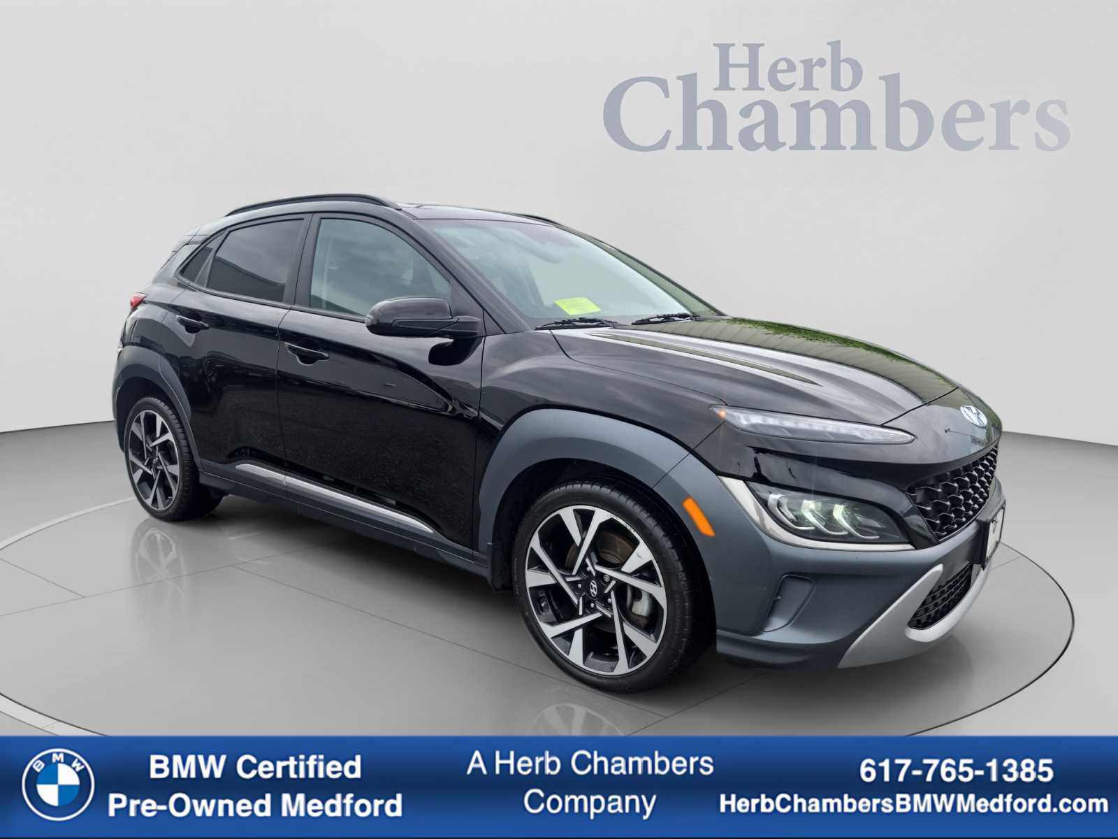 Used 2022 Hyundai Kona Limited w/ Cargo Package AWD/4WD image 1