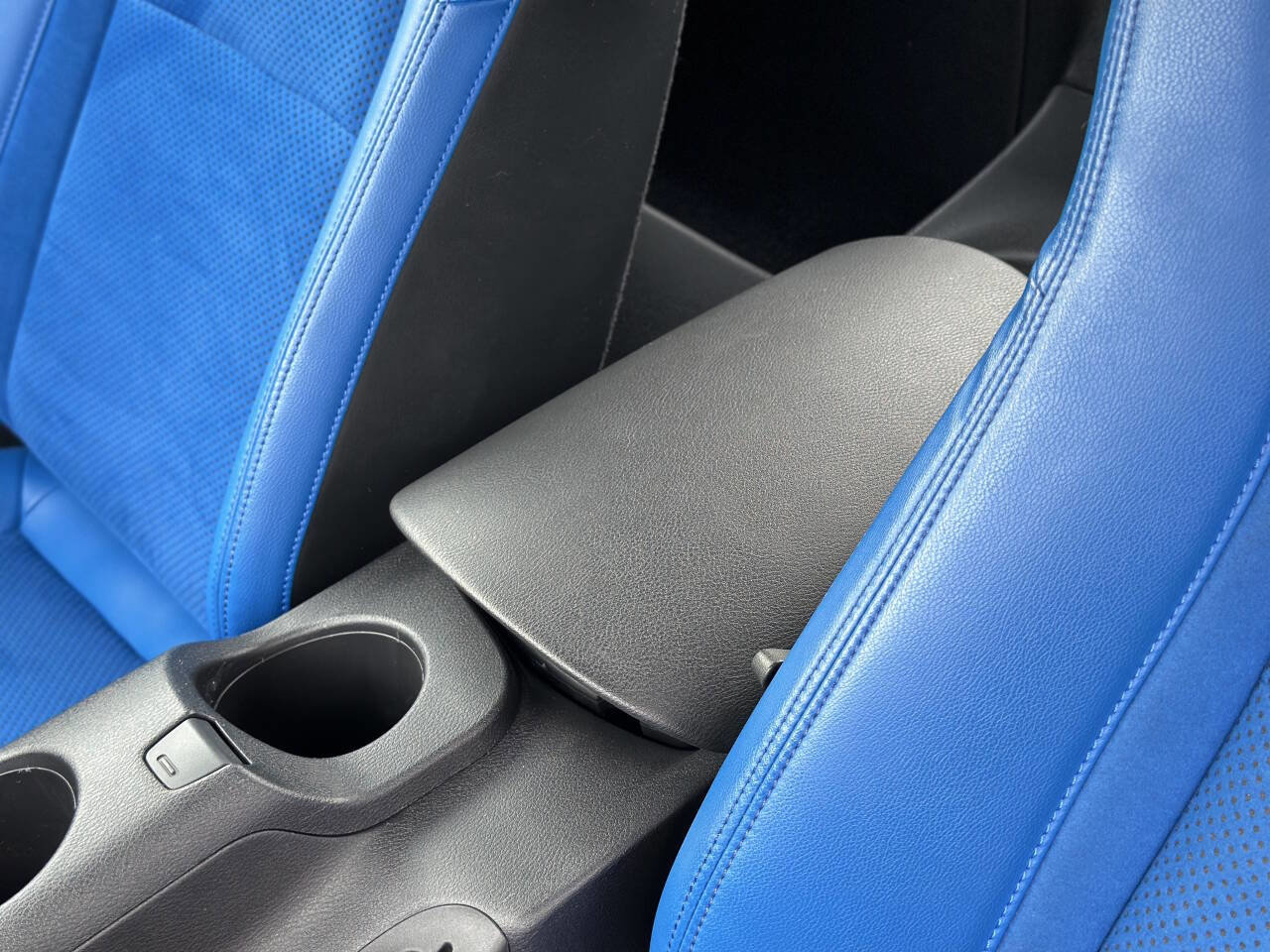 Used 2024 Nissan Z Performance w/ Floor Mat Package image 96