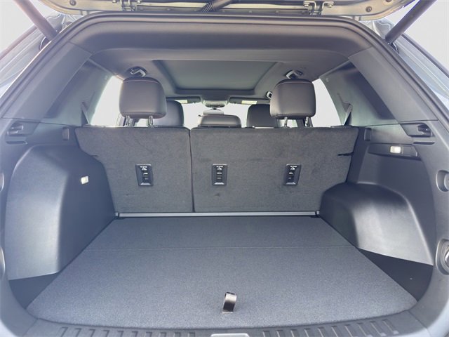 New 2026 Chevrolet Equinox RS w/ LPO, Floor Liner Package image 16