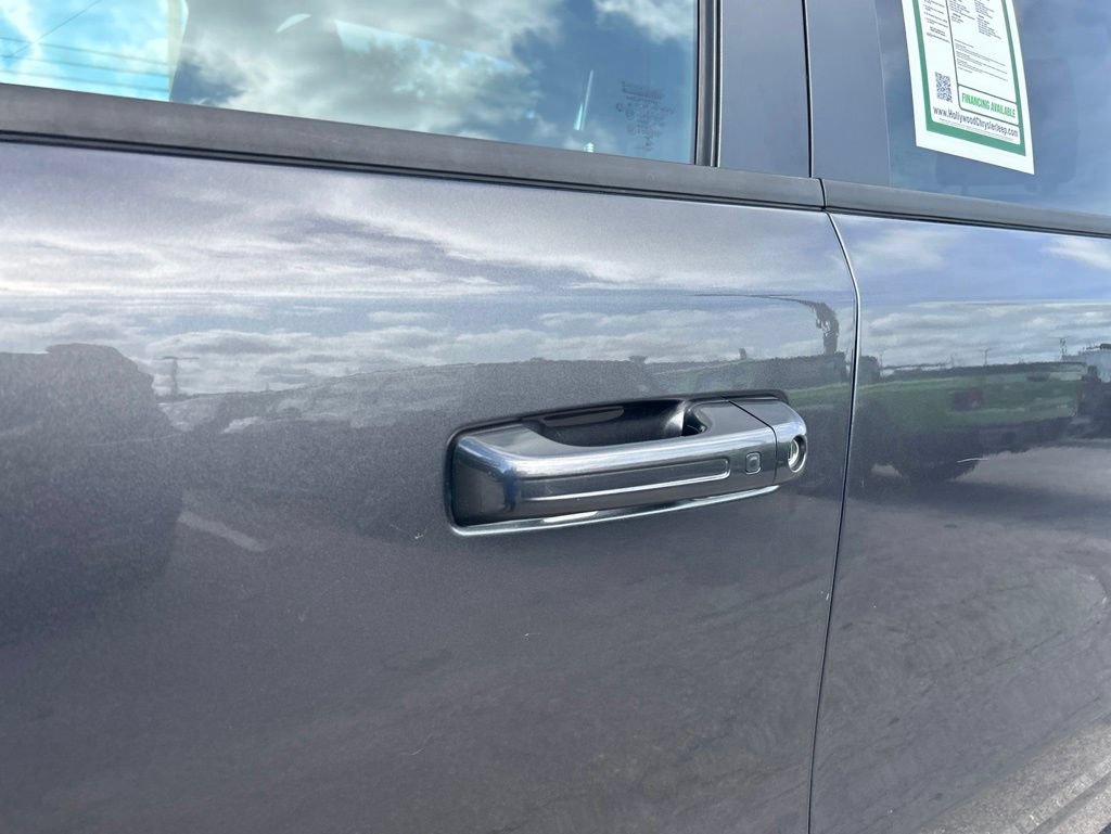 Used 2024 RAM 1500 Laramie RWD image 22