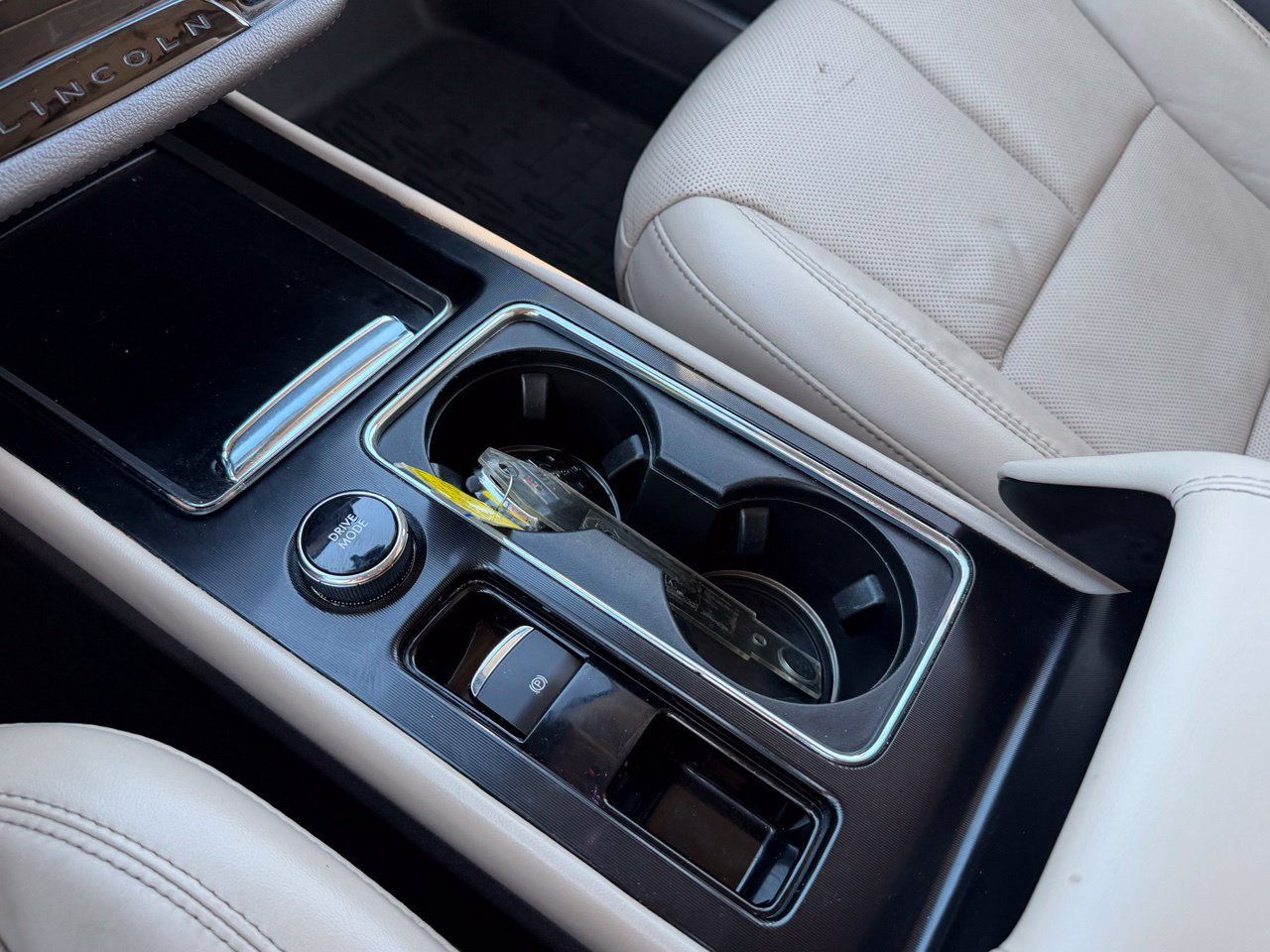 Used 2020 Lincoln Corsair FWD image 22