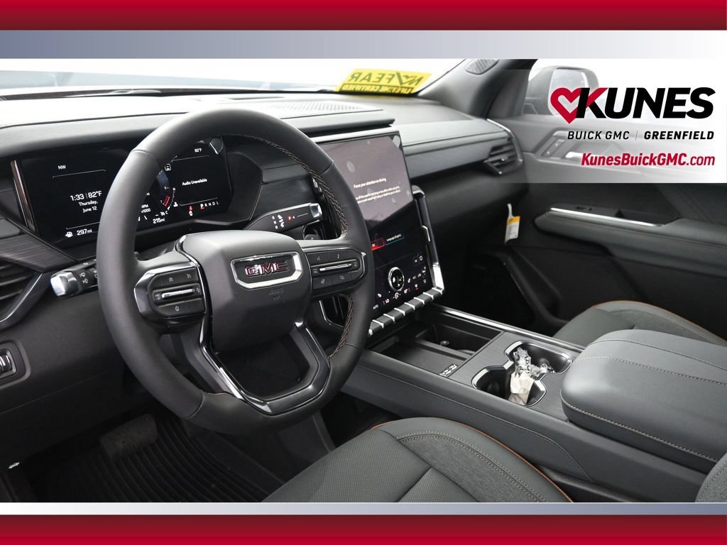 New 2025 GMC Acadia AT4 w/ LPO, Floor Liner Package AWD/4WD image 19