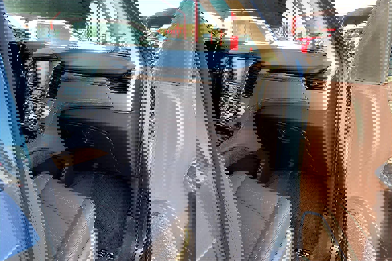 Used 2019 GMC Yukon Denali w/ Denali Ultimate Package image 18