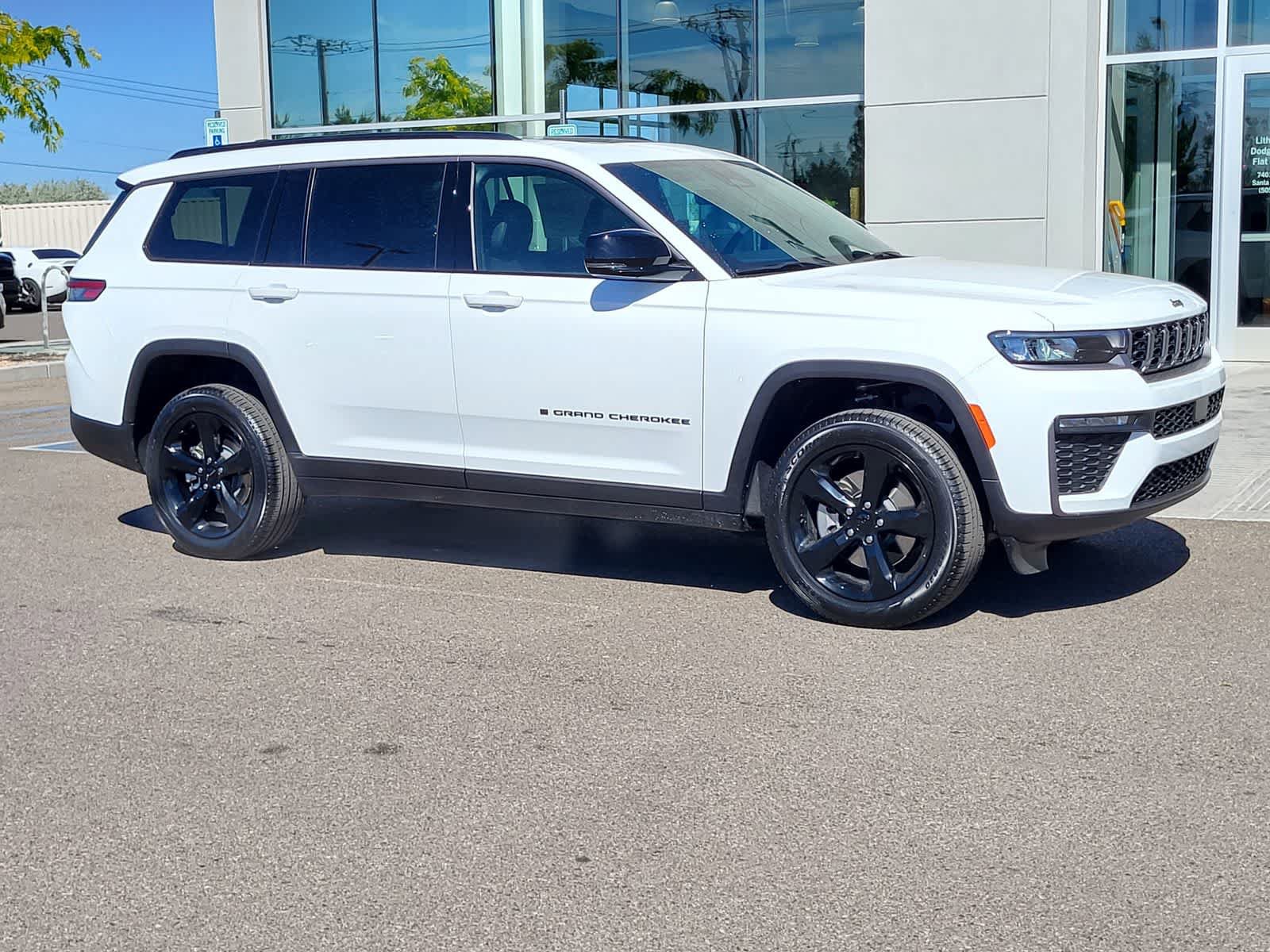 New 2026 Jeep Grand Cherokee L Limited AWD/4WD image 3