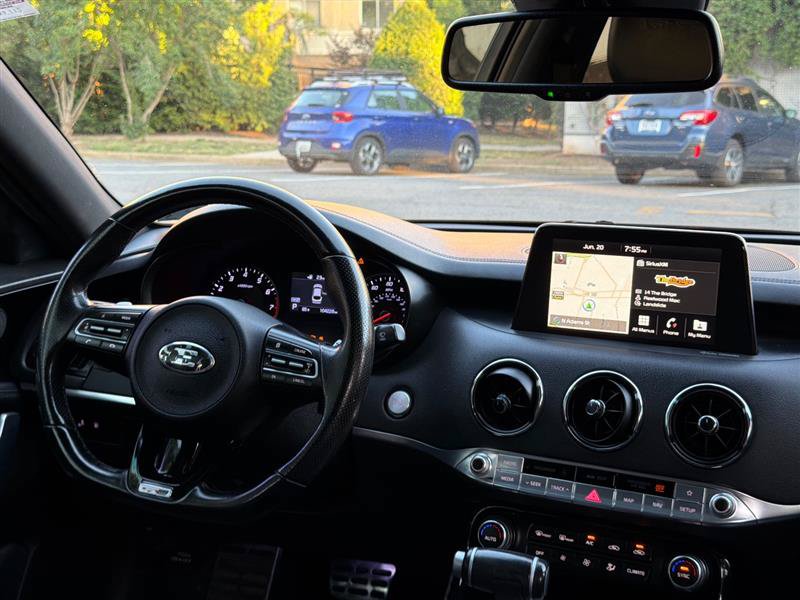 Used 2020 Kia Stinger GT-Line w/ Sun & Sound Package RWD image 33