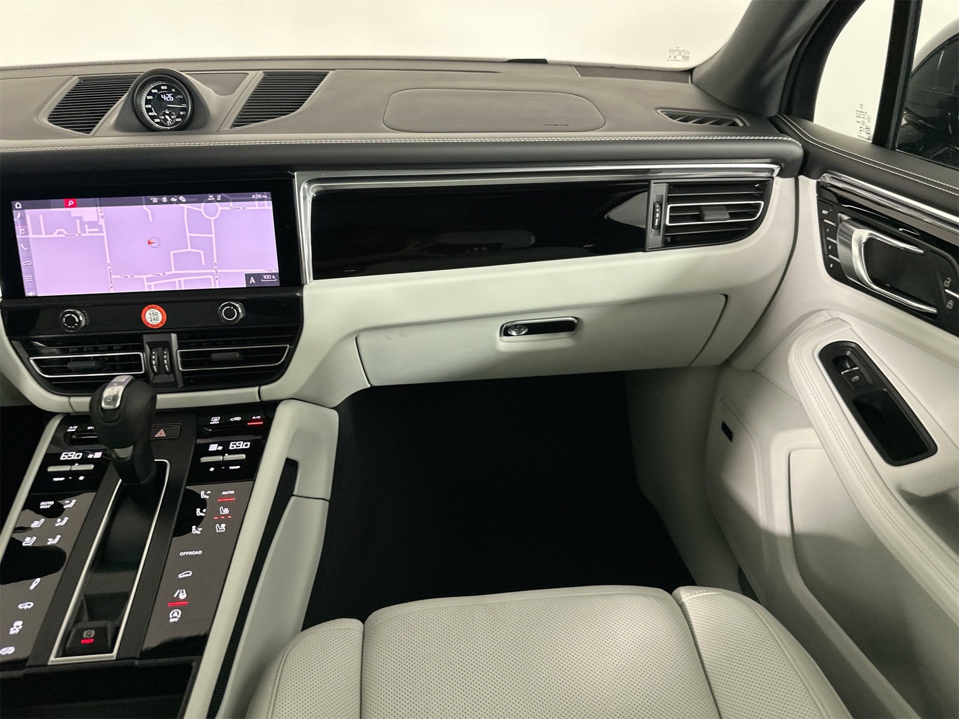 New 2026 Porsche Macan S image 31