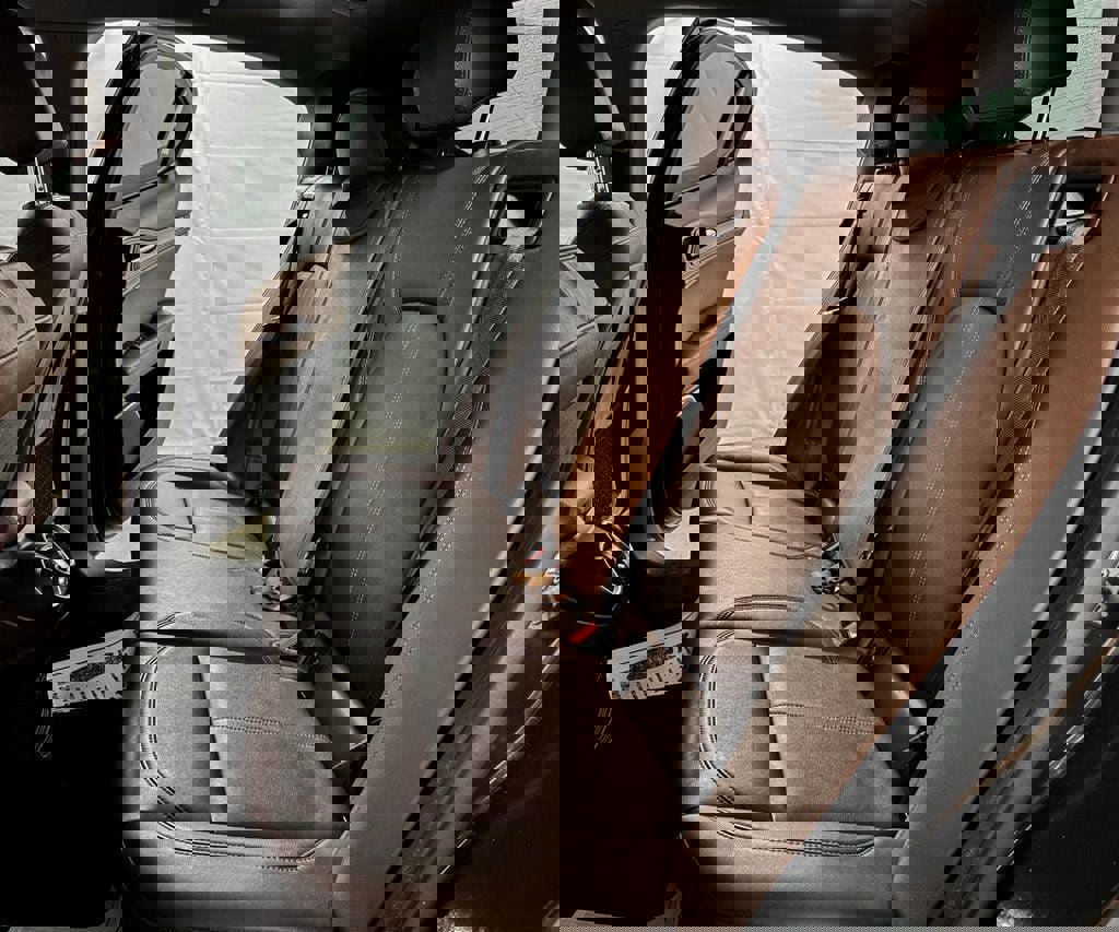 Used 2018 Alfa Romeo Stelvio AWD image 8