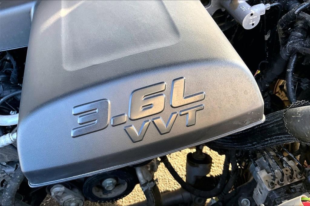 Used 2024 RAM 1500 Classic SLT image 30