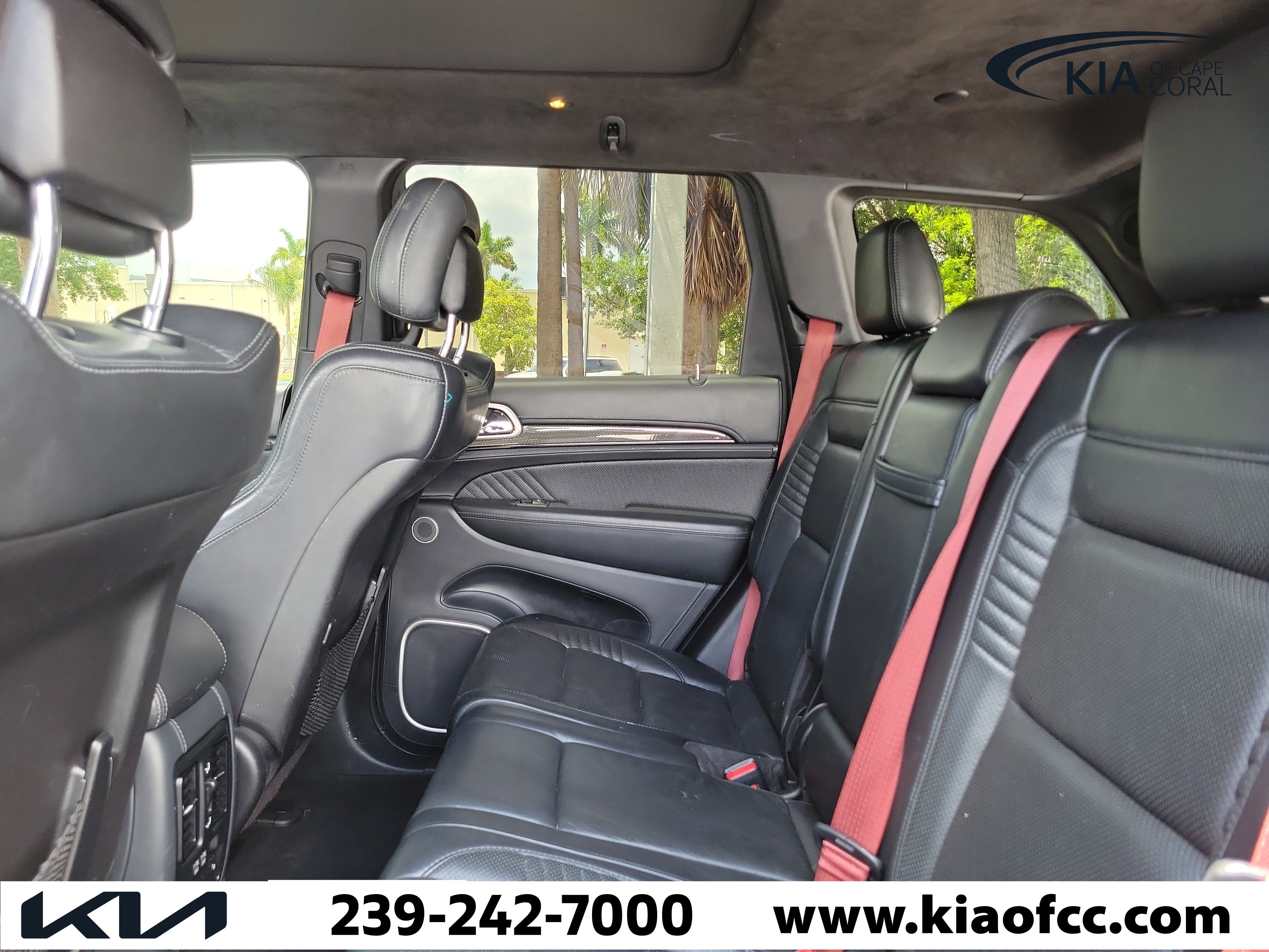 Used 2020 Jeep Grand Cherokee Trackhawk AWD/4WD image 11