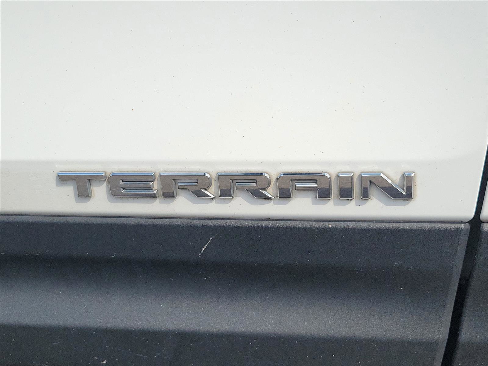 Used 2018 GMC Terrain SLE w/ Driver Convenience Package FWD image 12