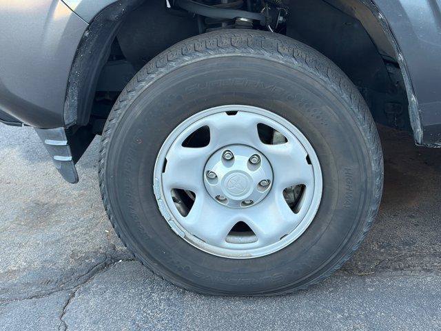 Used 2022 Toyota Tacoma SR AWD/4WD image 6