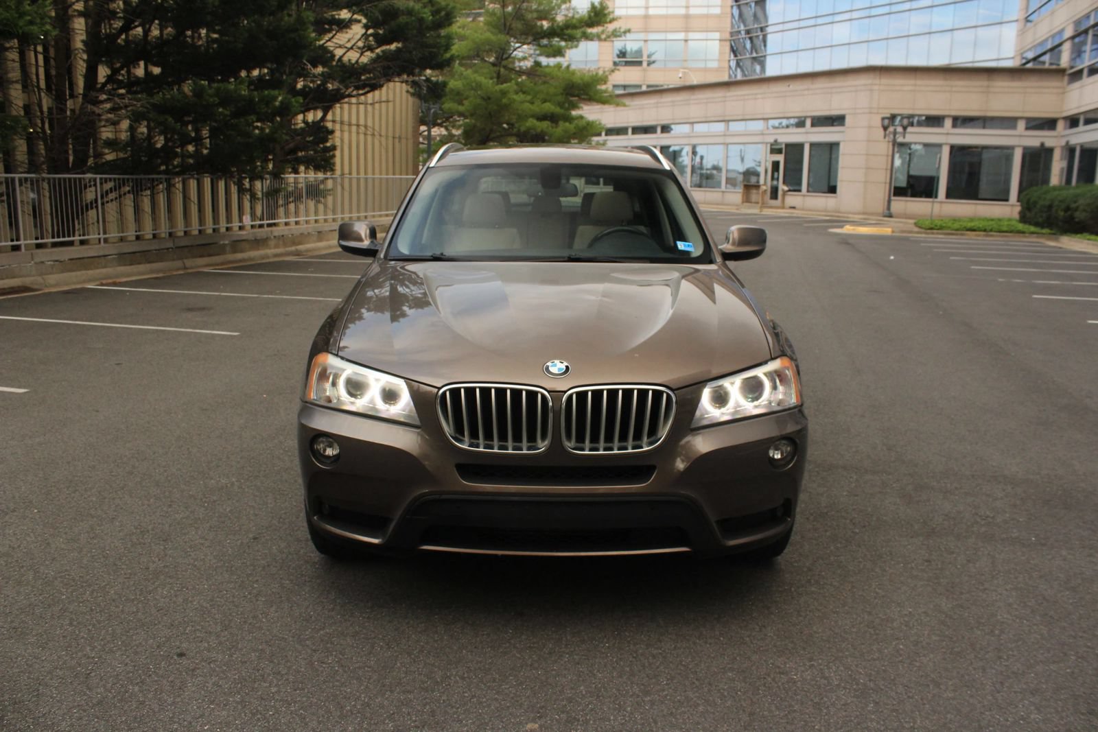 Used 2013 BMW X3 xDrive28i w/ Premium Pkg AWD/4WD image 3