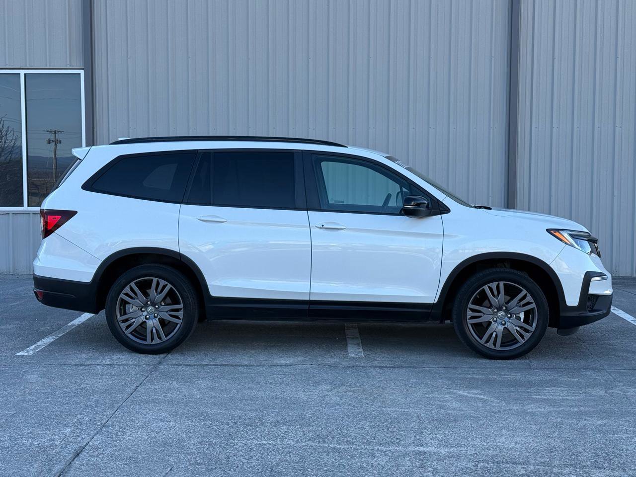 Used 2022 Honda Pilot Sport image 4