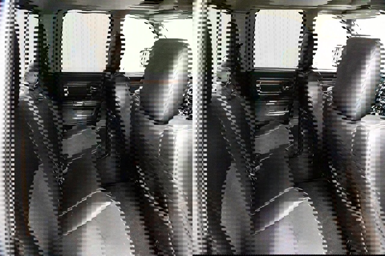 Used 2015 RAM 1500 Laramie w/ Convenience Group image 25