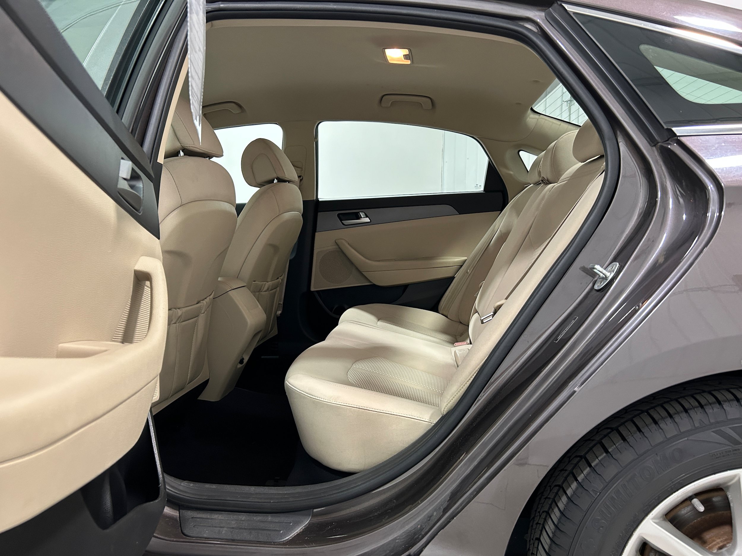 Used 2017 Hyundai Sonata SE FWD image 25