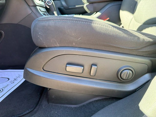 Used 2016 GMC Acadia SLE FWD image 14