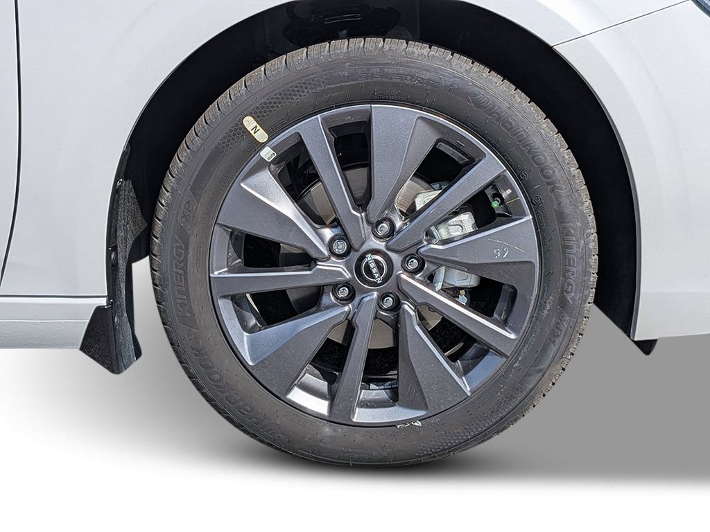 New 2026 Nissan Sentra SL w/ Floor Mat Package FWD image 8