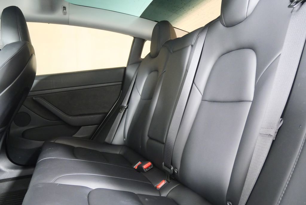 Used 2023 Tesla Model 3 Standard Range image 15