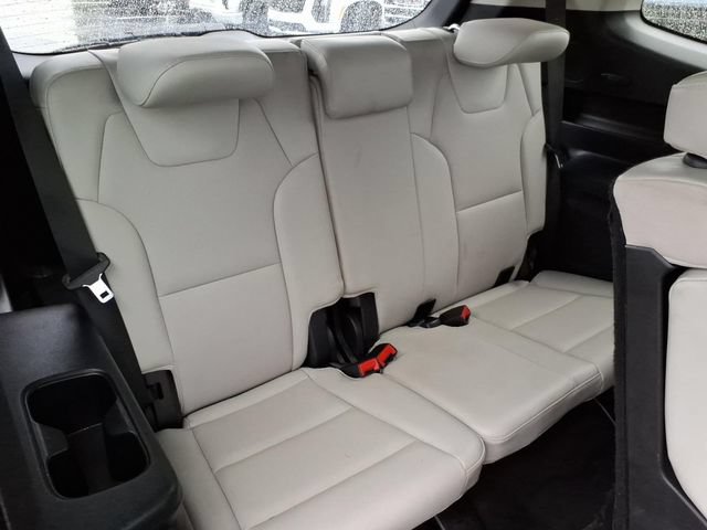 Used 2020 Kia Telluride S w/ S 8 Passenger Seating Package FWD image 25