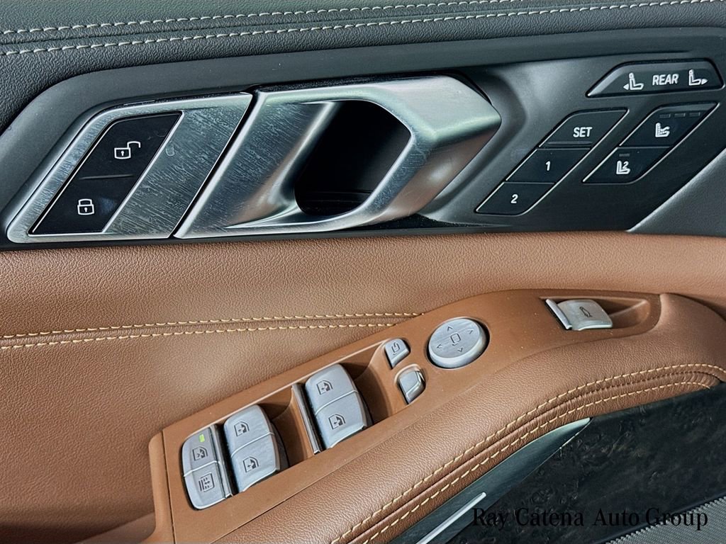 Certified 2024 BMW X7 xDrive40i w/ Executive Package image 18