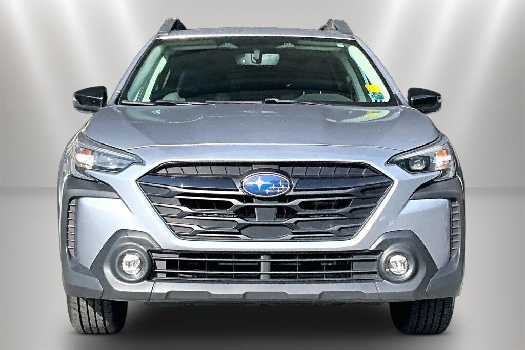 Used 2023 Subaru Outback Onyx Edition w/ Popular Package #2 AWD/4WD image 2