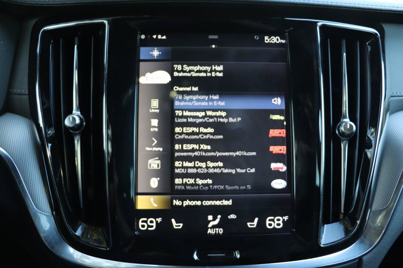 Used 2019 Volvo V60 T5 Cross Country AWD/4WD image 22