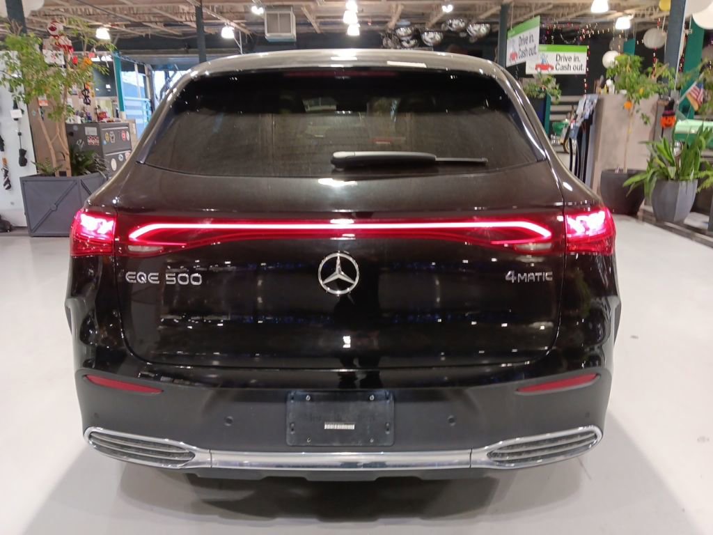 Certified 2023 Mercedes-Benz EQE 500 4MATIC SUV w/ Pinnacle Trim Package image 7