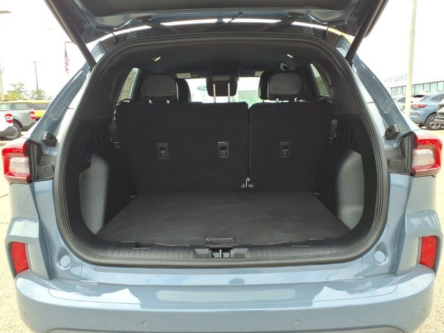 Certified 2024 Ford Escape ST-Line w/ Tech Pack #1 AWD/4WD image 8