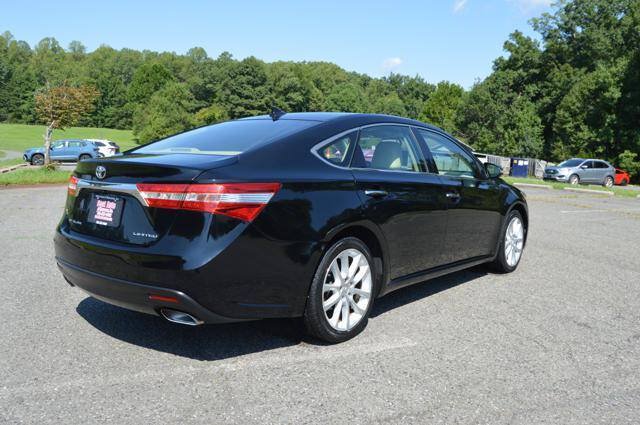 Used 2013 Toyota Avalon Limited FWD image 8