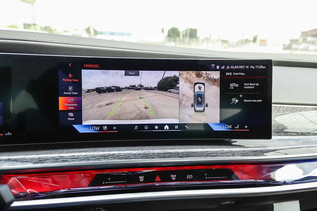 Used 2026 BMW 740i xDrive AWD/4WD image 27