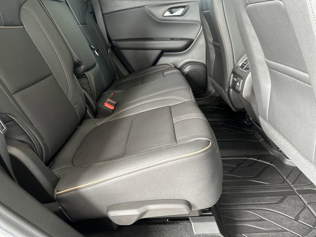 Certified 2025 Chevrolet Blazer Premier w/ LPO, Floor Liner Package image 38