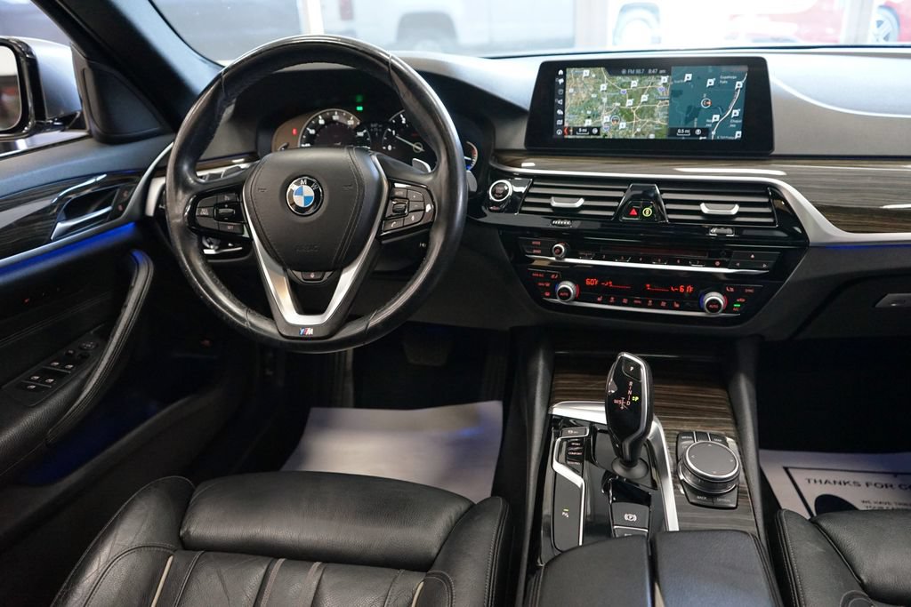 Used 2018 BMW 530i xDrive AWD/4WD image 13
