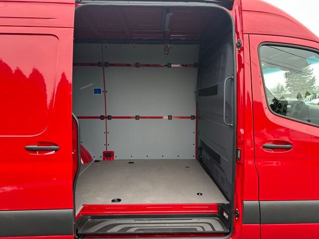Used 2026 Mercedes-Benz Sprinter 144 Cargo image 20