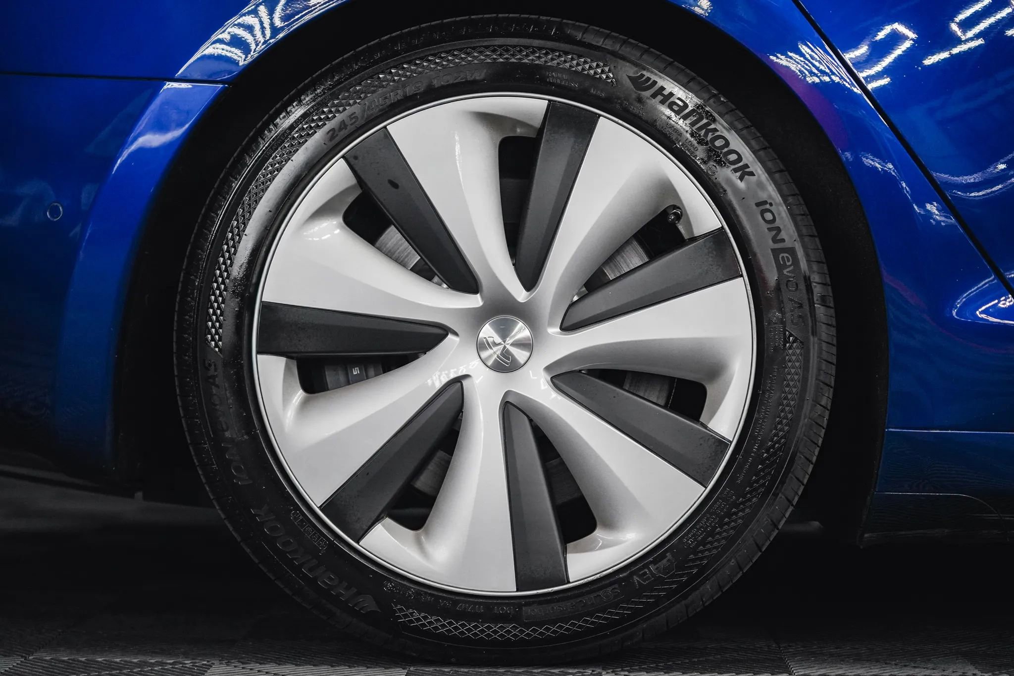 Used 2020 Tesla Model S AWD image 16