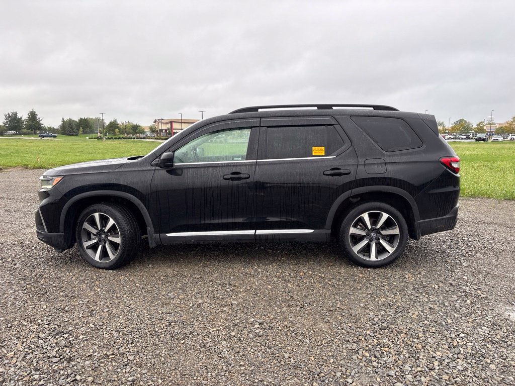 Used 2023 Honda Pilot Elite image 11