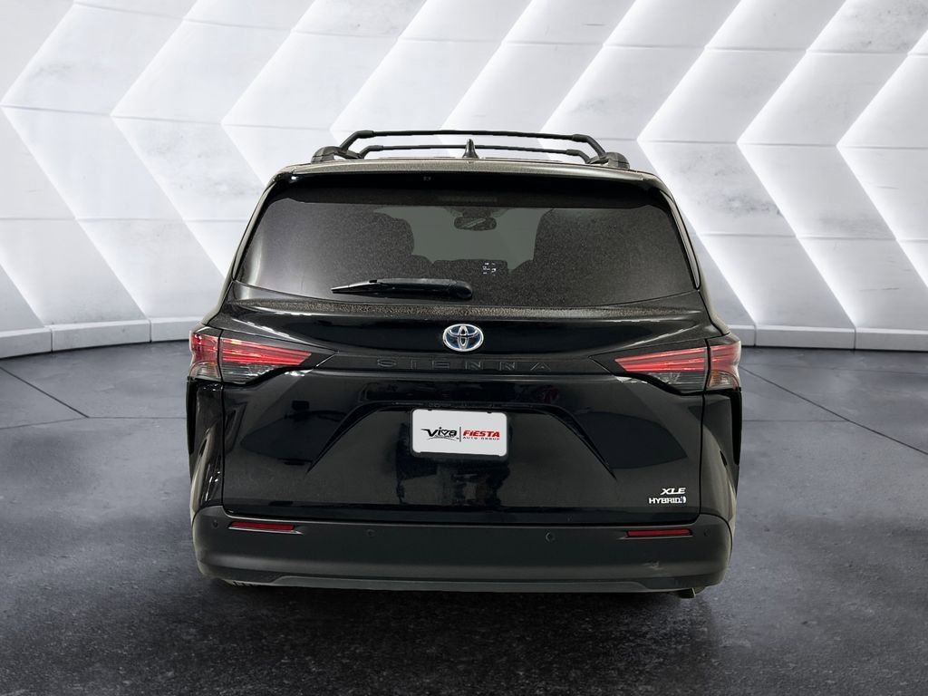 Used 2022 Toyota Sienna XLE FWD image 5
